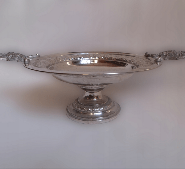 stara patera z ciekawymi uchwytami