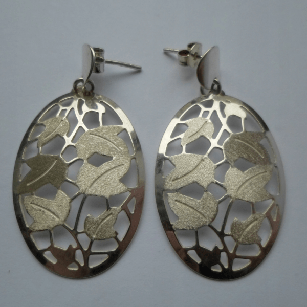 kolczyki, srebro, moda damska, natura, motyw kwiatowy, retro, moda retro, styl retro, vintage, styl vintage, PRL,