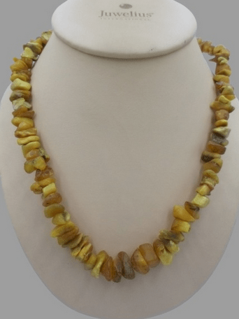 naszyjnik z bursztynów