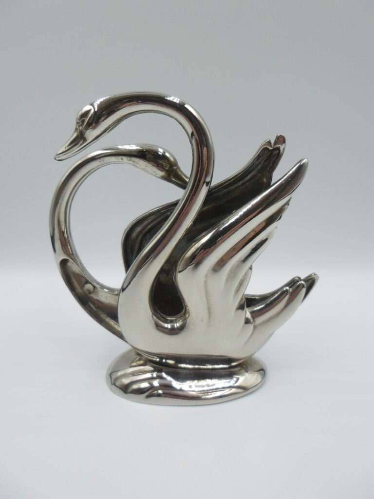 platerowany serwetnik w kształcie łabędzia