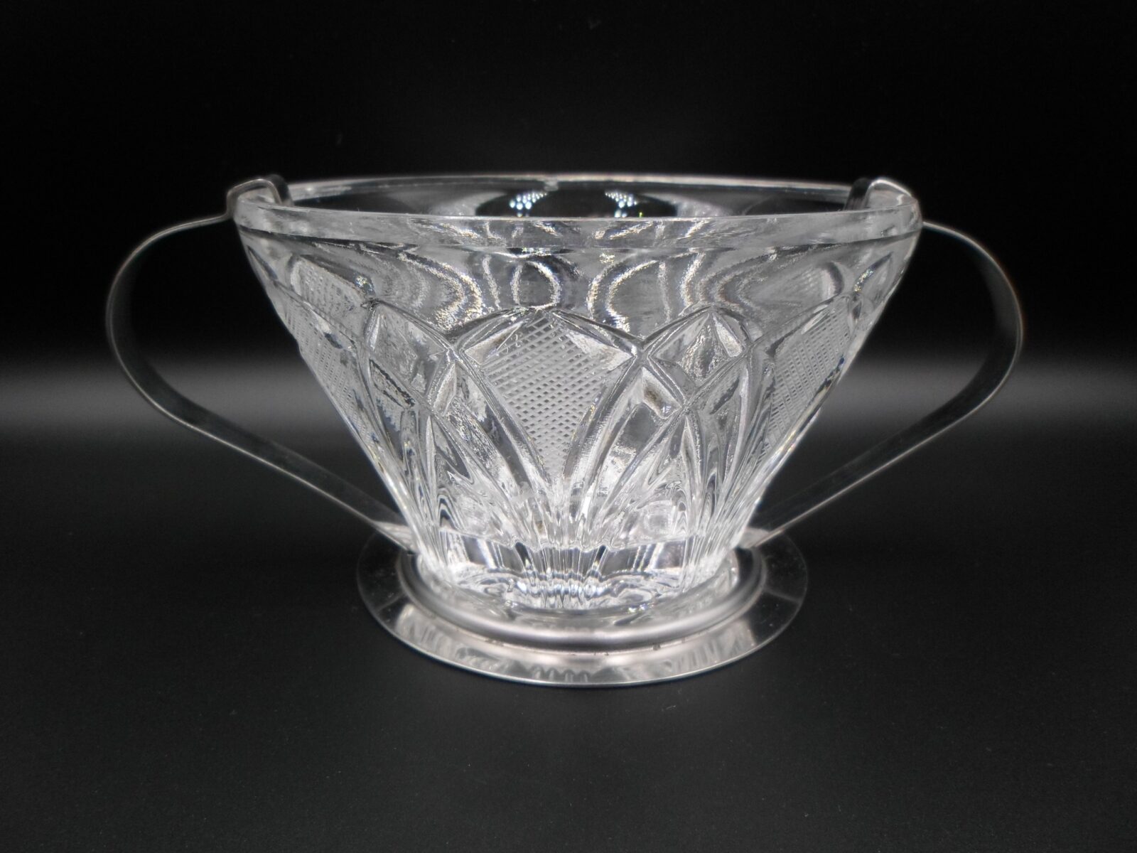 KRYSZTAŁOWA CUKIERNICZKA Z PRL-u