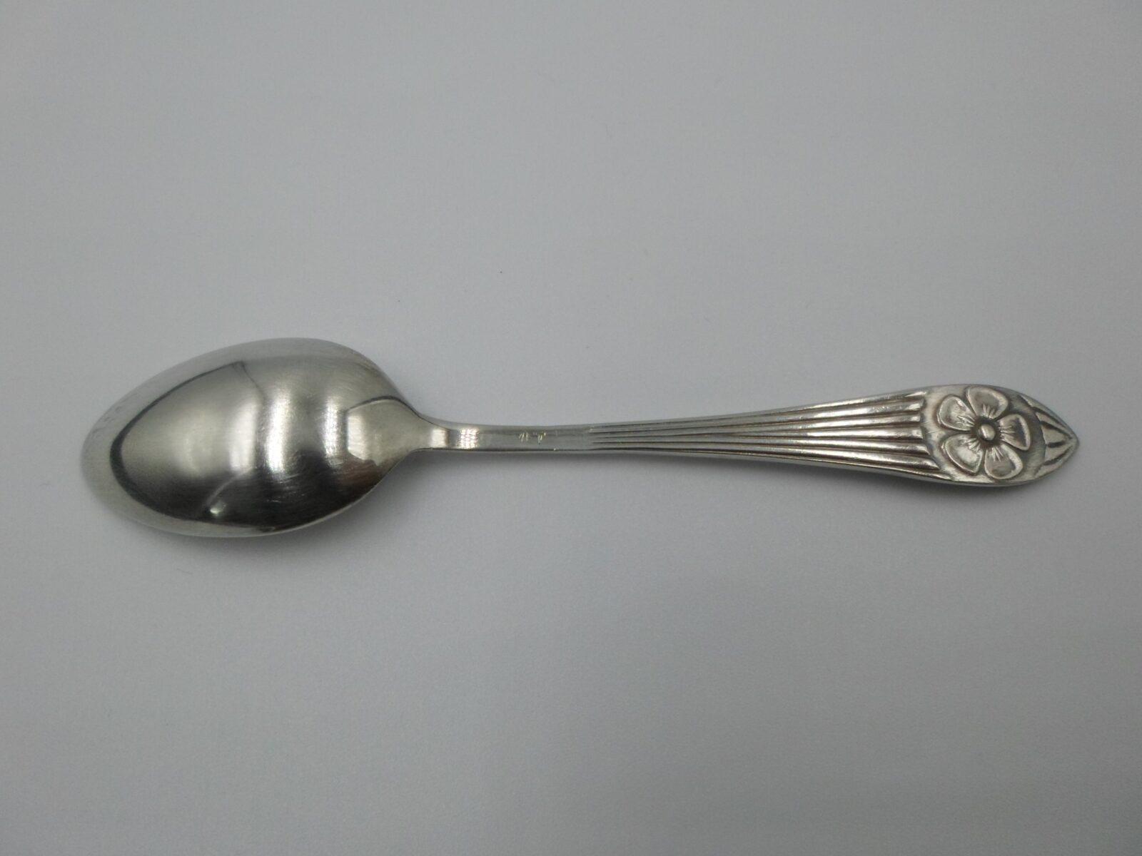 POSREBRZANE ŁYŻECZKI Z MOTYWEM KWIATOWYM - obrazek 4