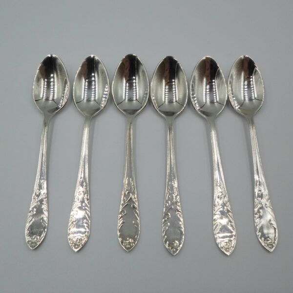 posrebrzane łyżeczki z PRL-u