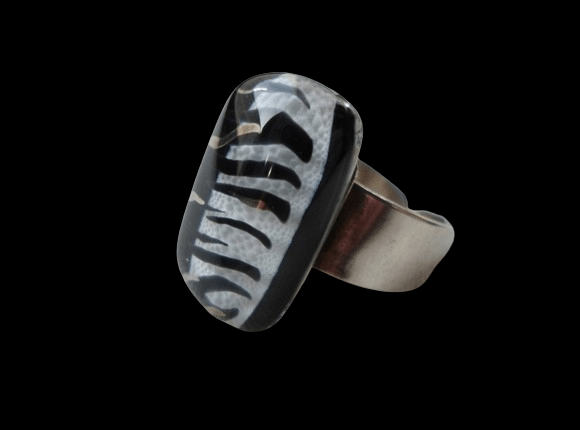 POLSKA BIŻUTERIA Z PRL-u PIERŚCIONEK Z DUŻYM KAMIENIEM SREBRO 925