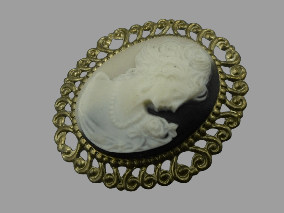 DUŻA BROSZKA Z DAMĄ KAMELIOWĄ - obrazek 2