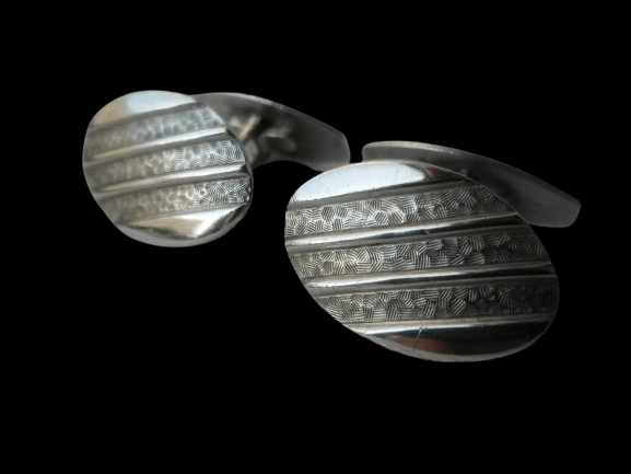 srebrne spinki do mankietów