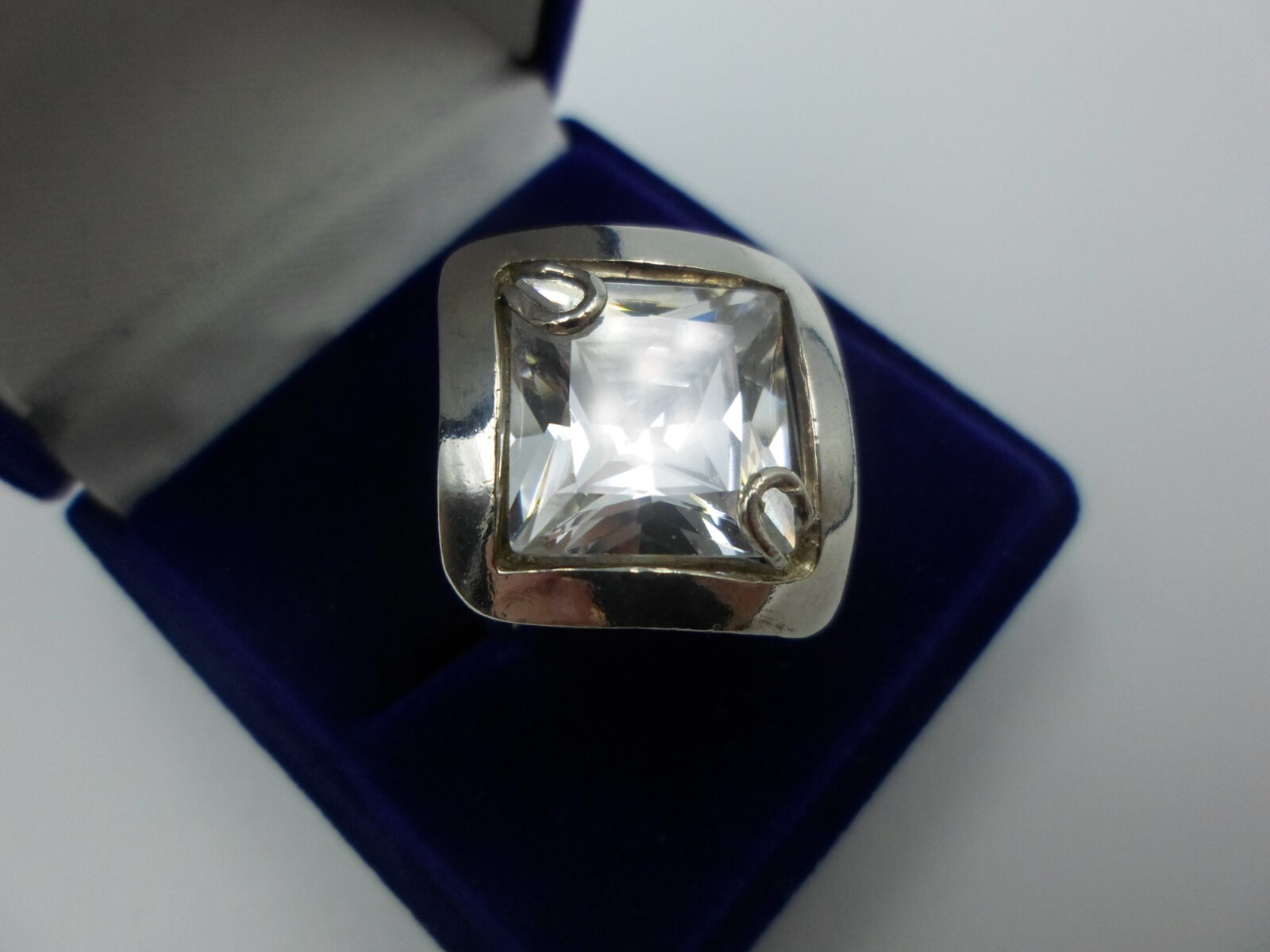 PIERŚCIONEK RETRO Z KRYSZTAŁEM GÓRSKIM SREBRO 925 - obrazek 2