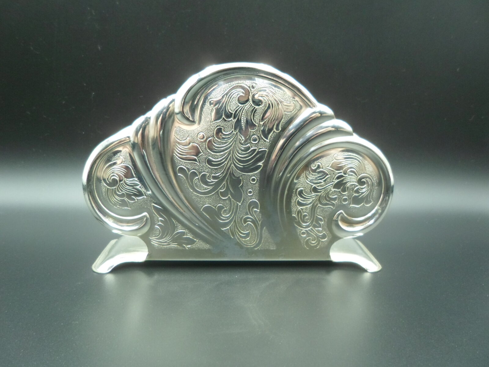 POSREBRZANY SERWETNIK W STYLU SECESYJNYM - obrazek 3