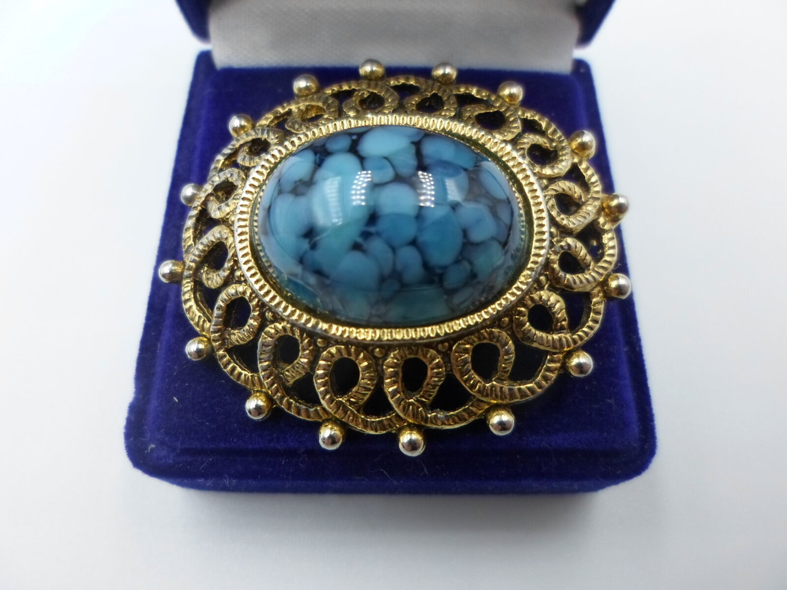 broszka wiktoriańska